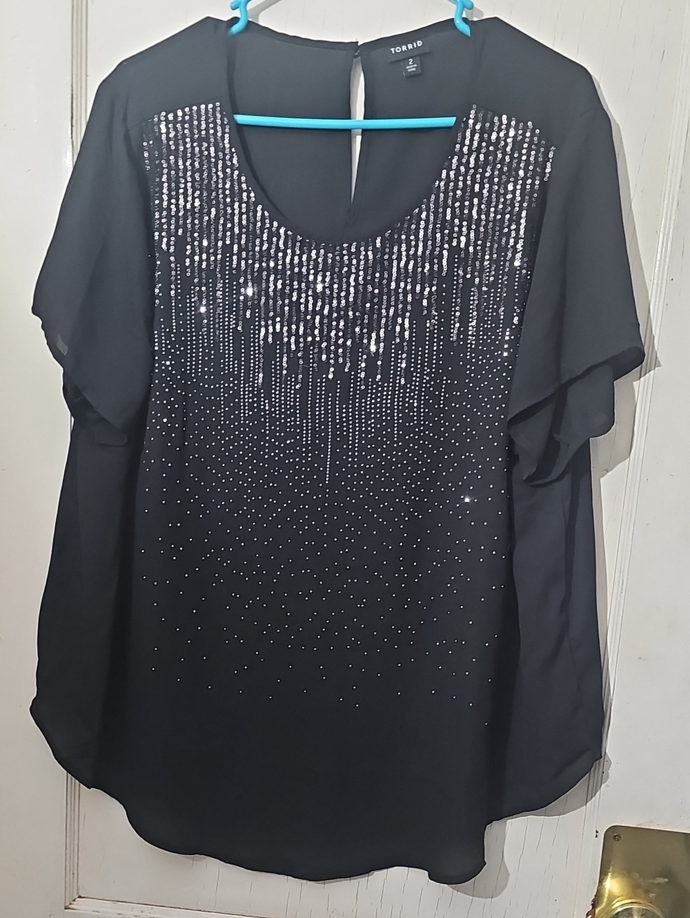 torrid Sz 2 Black Sequin Cascade Flutter Sleeve Blouse
